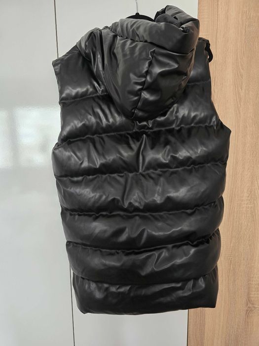 Черен кожен елек