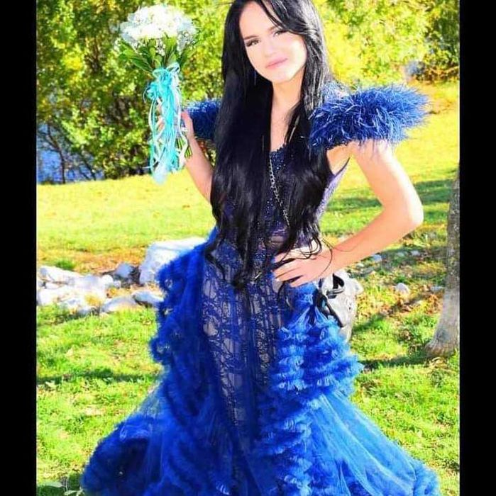 Официална рокля за поводи