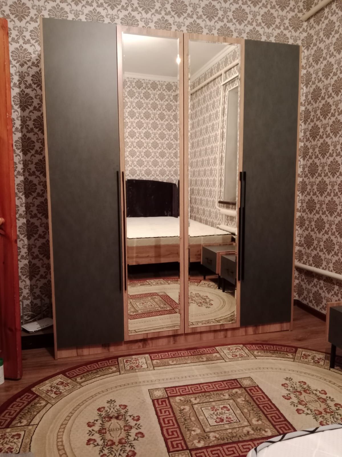 Спальный гарнитур