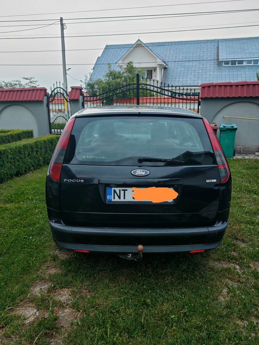 Vând Ford focus 2