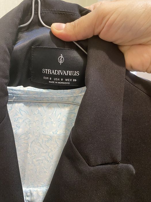 Пиджак от Stradivarius