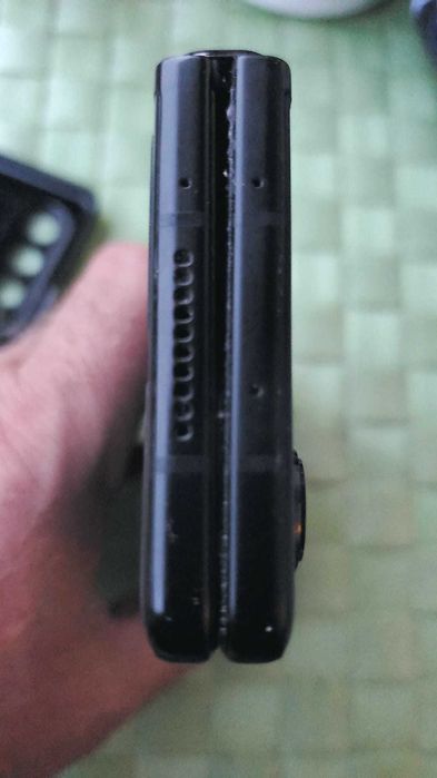 Samsung Galaxy Fold3-Dual SIM-256GB- Черен две карти много запазен