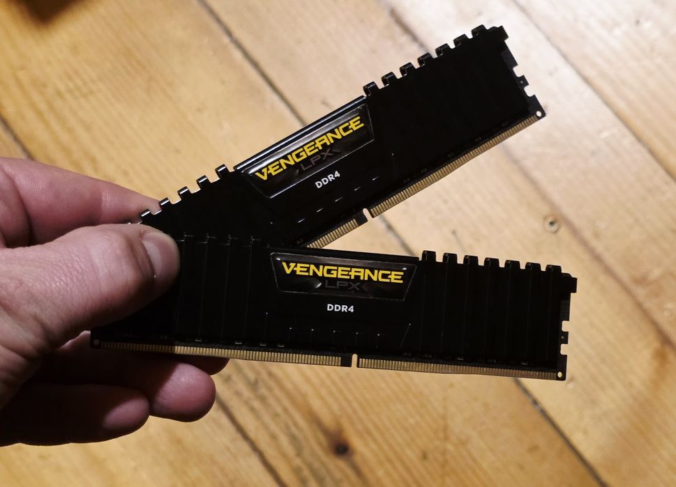 64GB RAM DDR4 3000MHz Corsair