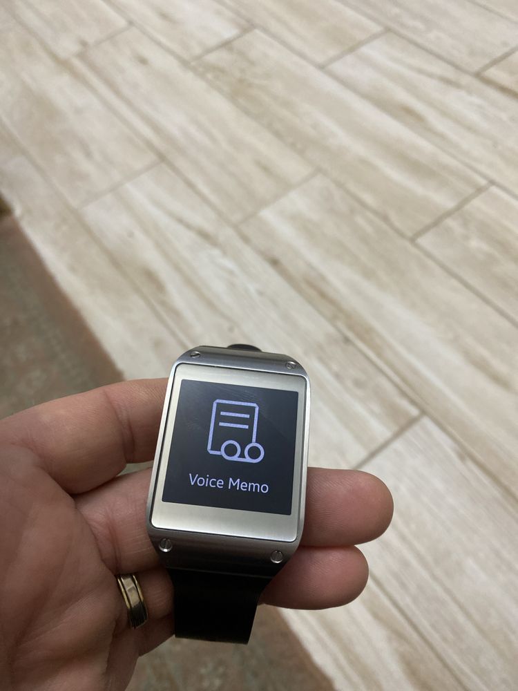 samsung gear V 700