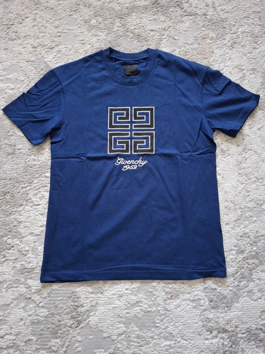 Тениски различни размери