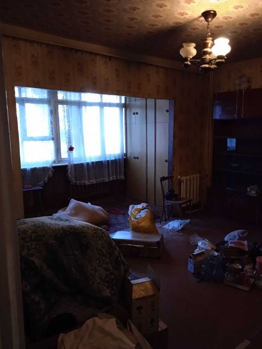 Продаётся первая линия, можно под офис Юнусабад 3, 2/1/4, 58,5м2