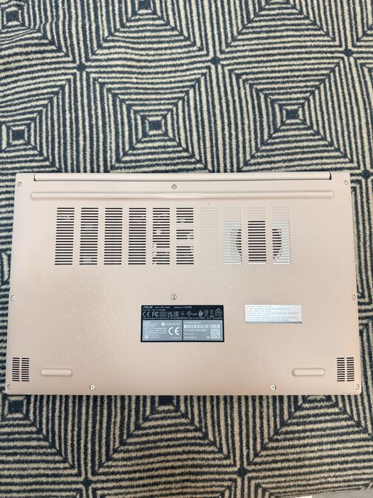 Laptop ASUS Vivobook 15, i5-1240P, 8GB RAM, SSD 512GB