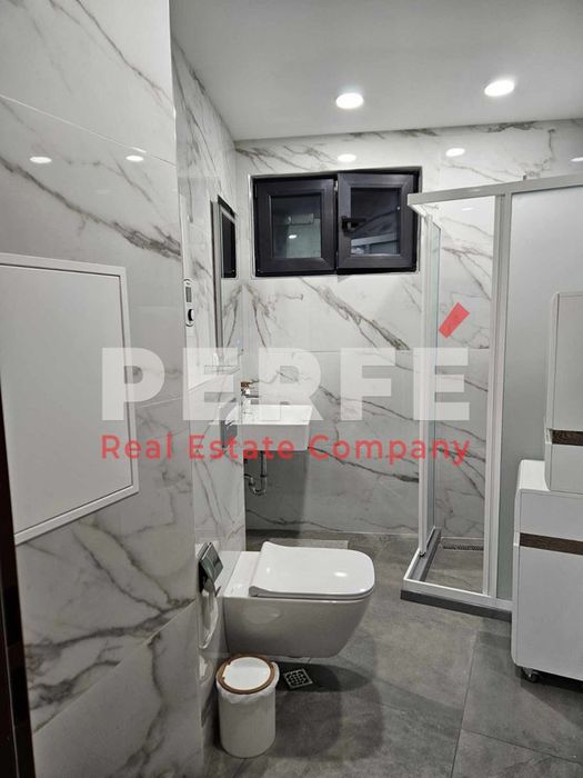 Дава се под наем Тристаен апартамент в Бургас, Център - 90 кв.м за 1100 € - Снимка #8