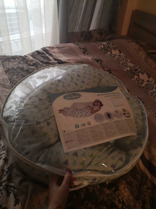 Възглавница за бременност, кърмене