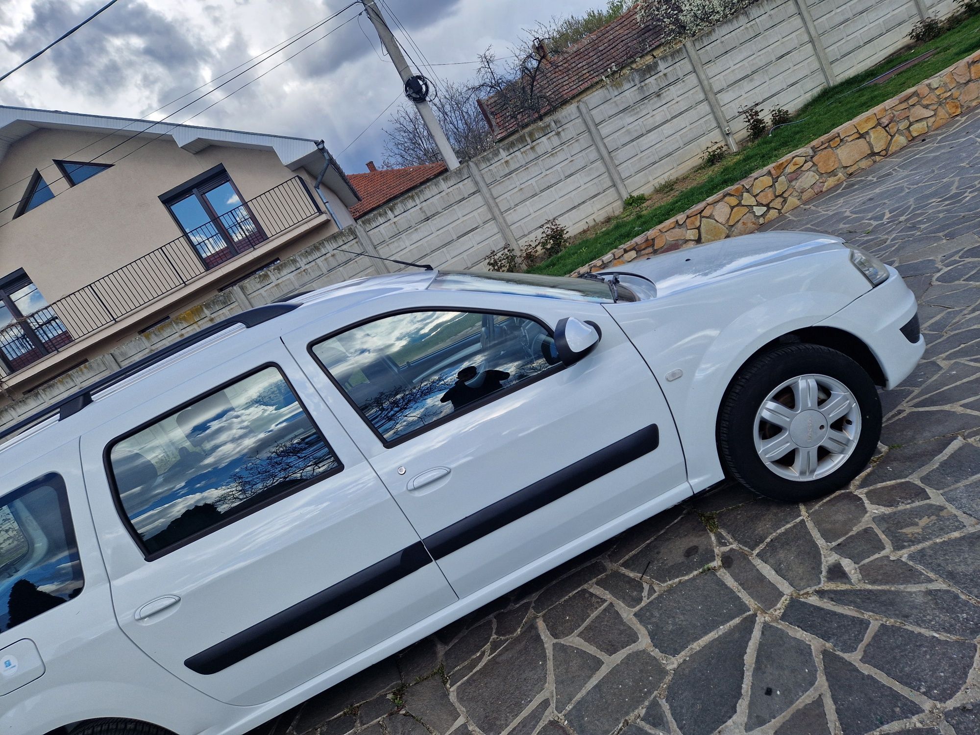 Dacia Logan 1.5 dci 85cp euro 4