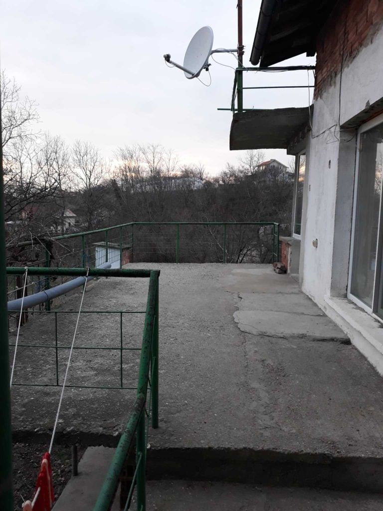 Продава се Къща в Казанлък - 900 кв.м за 96 €/кв.м - Снимка #6