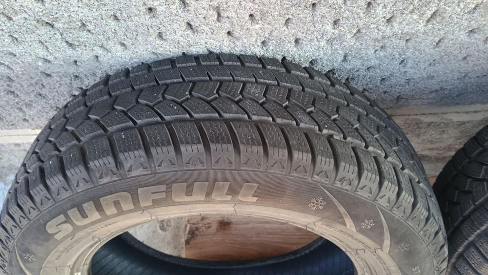 Зимни гуми SUNFULL  195/65/15  DOT 2021