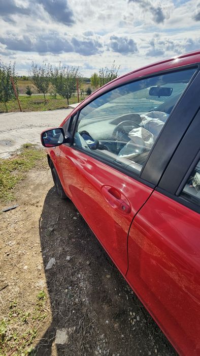 Oglinda stânga toyota yaris 2008