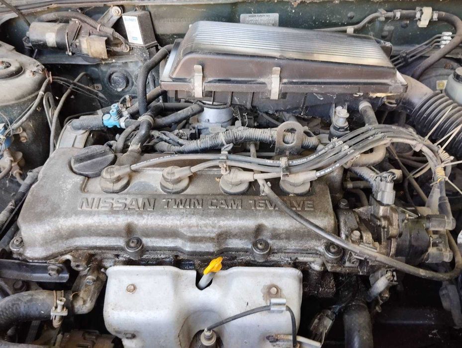 продавам части за Нисан Алмера