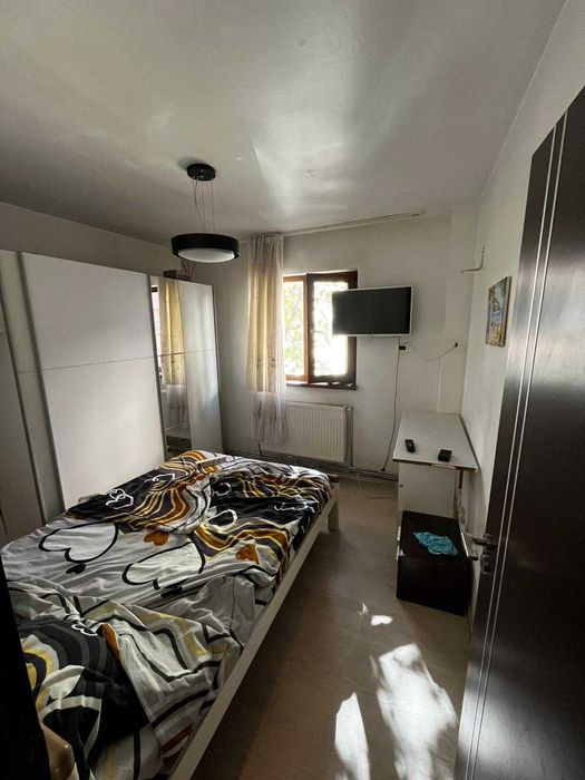 Apartamentde 3 camere semidecomandat Cerna