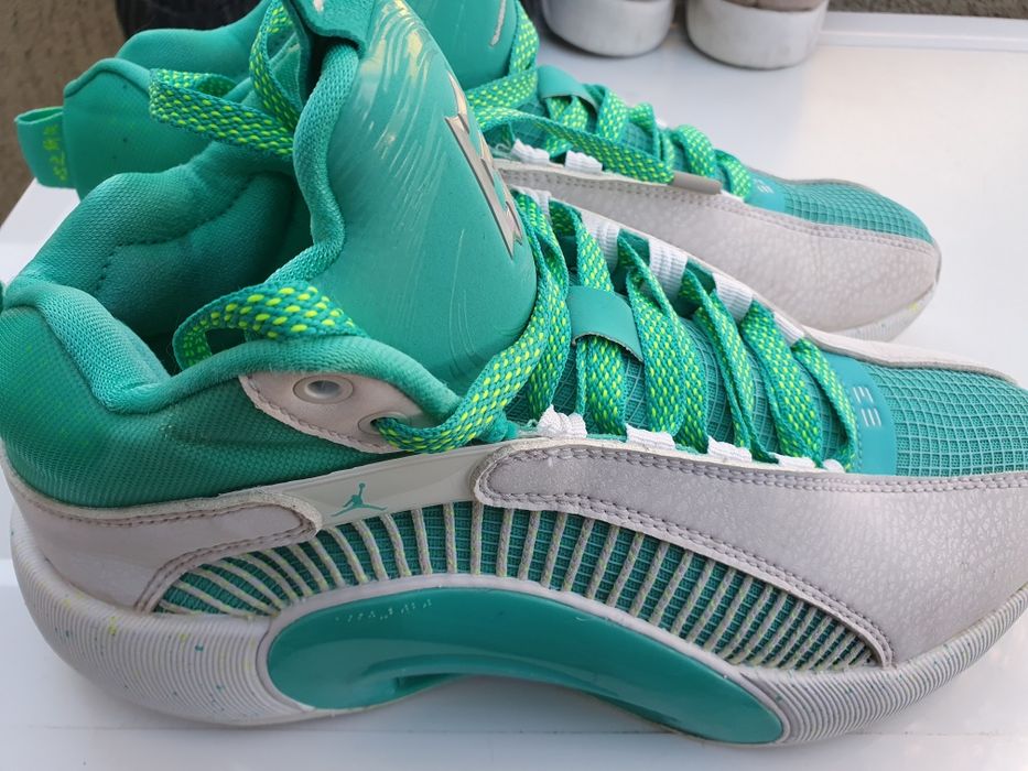 маратонки Nike jordan детски н38