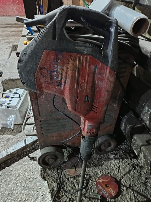 Перфоратор HILTI