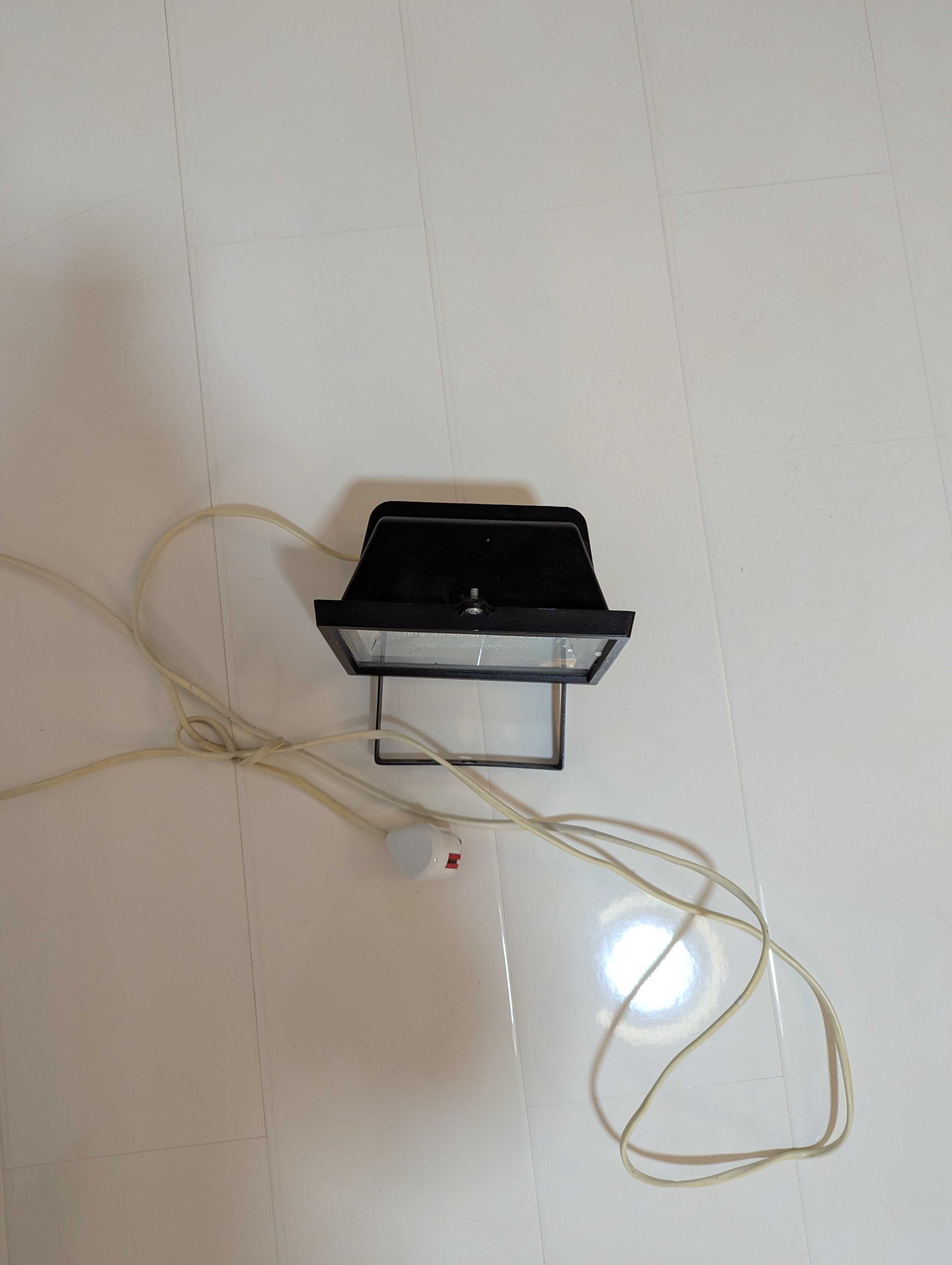 Lampa cu halogen