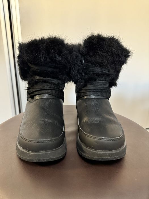UGG Gracie, waterproof, marime 37