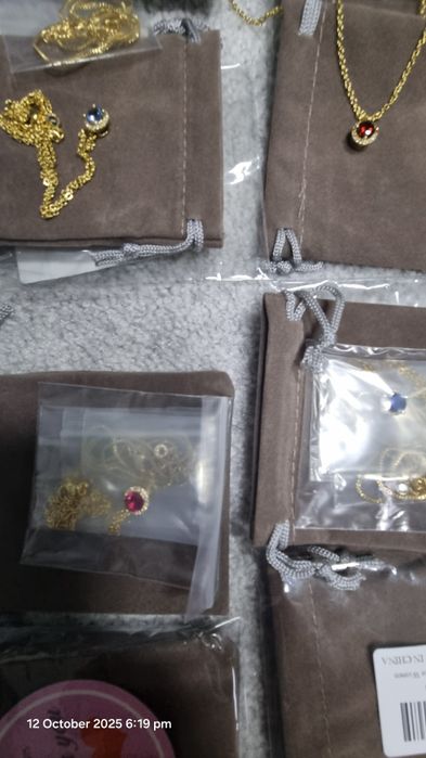 Lot 22 coliere TINGN argint placat cu aur 14k