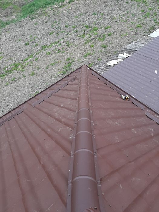 Executam acoperisuri dulgheri Reparatii