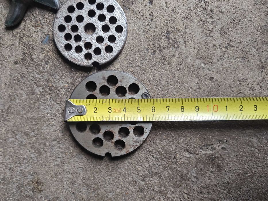 [Разпродажба] Ножчета и Решетки за Месомелачки