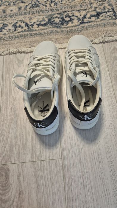 Adidasi CK marimea 40