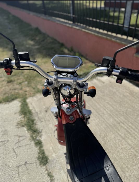 Vand scututer electric