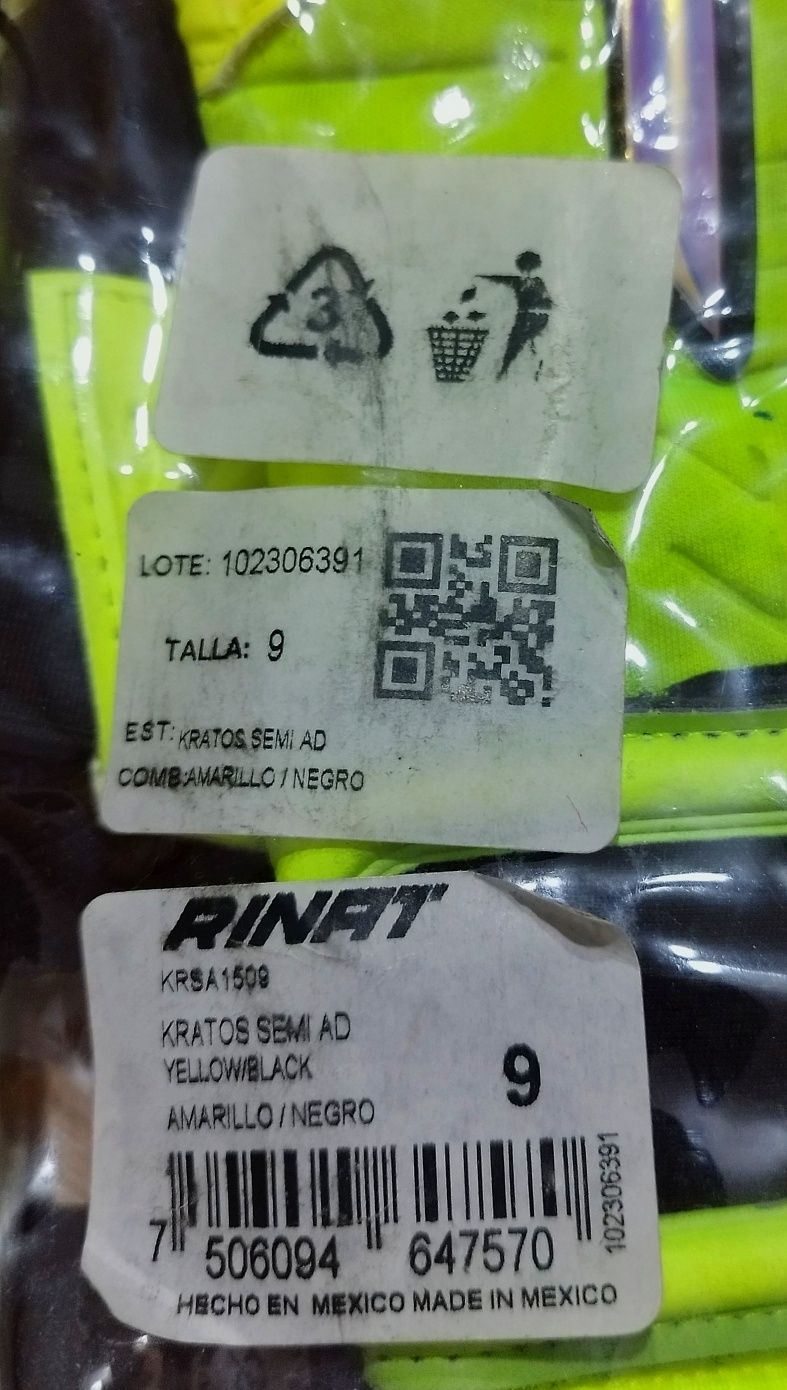 Вратарски ръкавици RINAT
