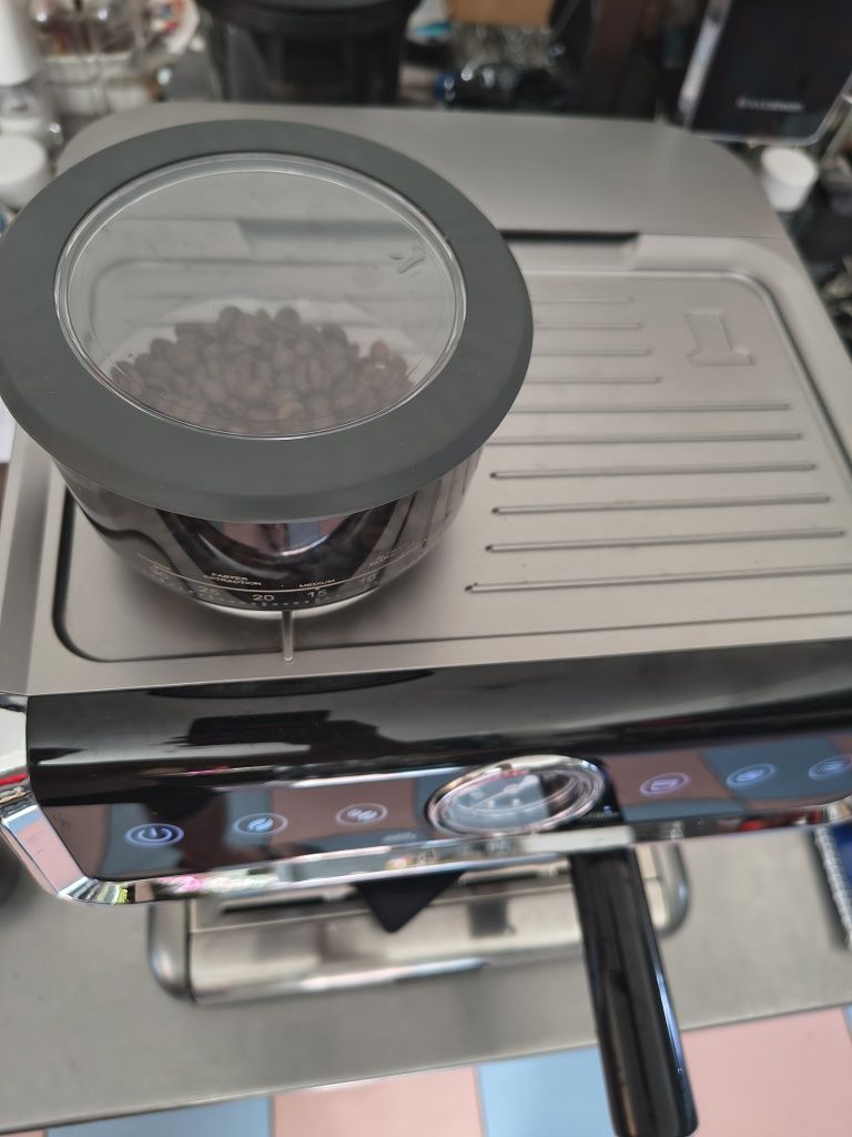 Машина за еспресо с филтър Beem Espresso Grind с мелачка, 2 термоблока