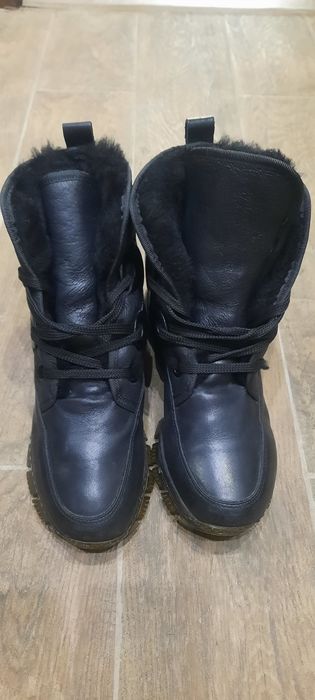 Зимние ботинки чёрные