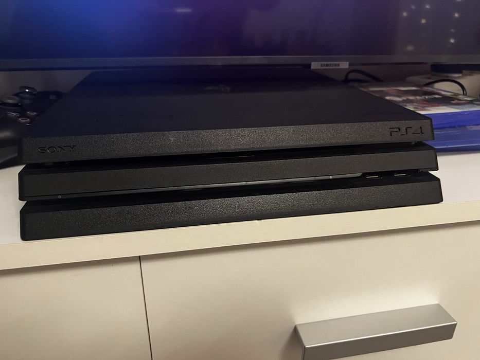 PS4 Slim 1 TB - doua console sau schimb cu ps5 plus diferenta