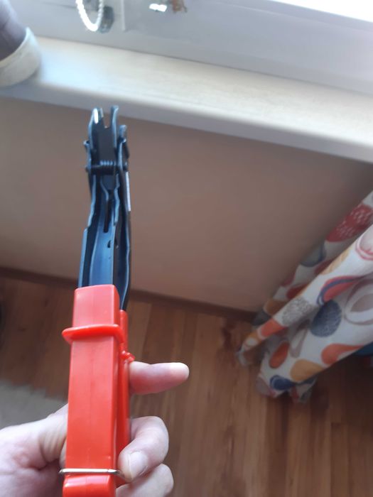 Нитачка за гипсокартон НОВА