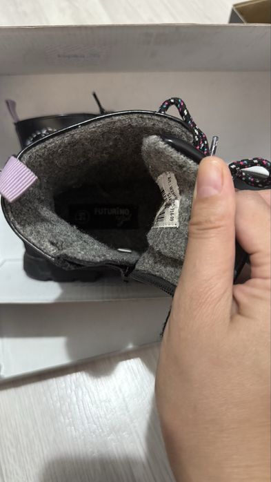 Продам в отличном состоянии осенние -весенние ботинки,можно зимой тоже