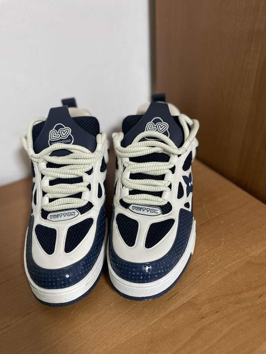 Adidasi Louis Vuitton originali 400€