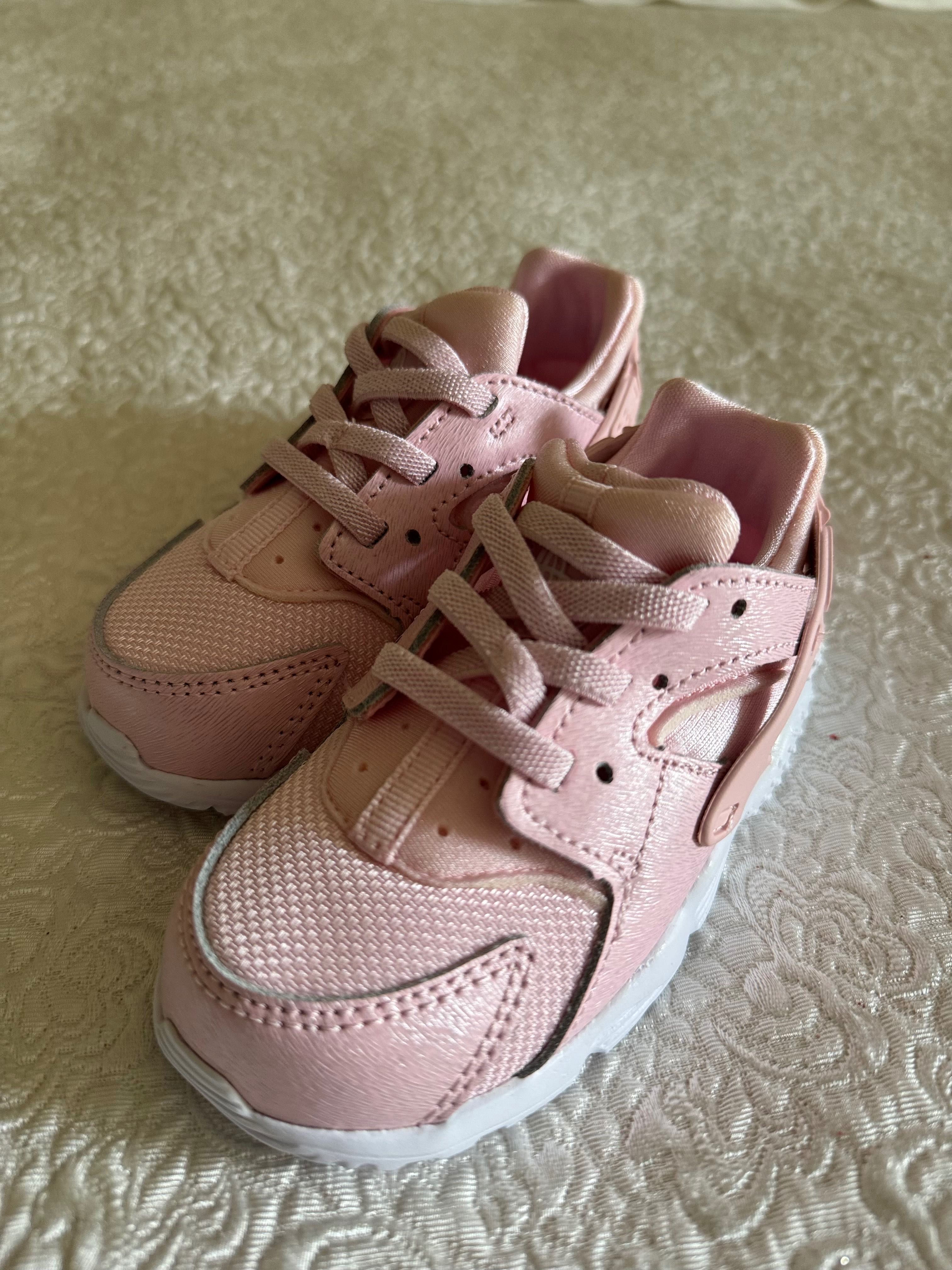 Детски маратонки Nike -розови