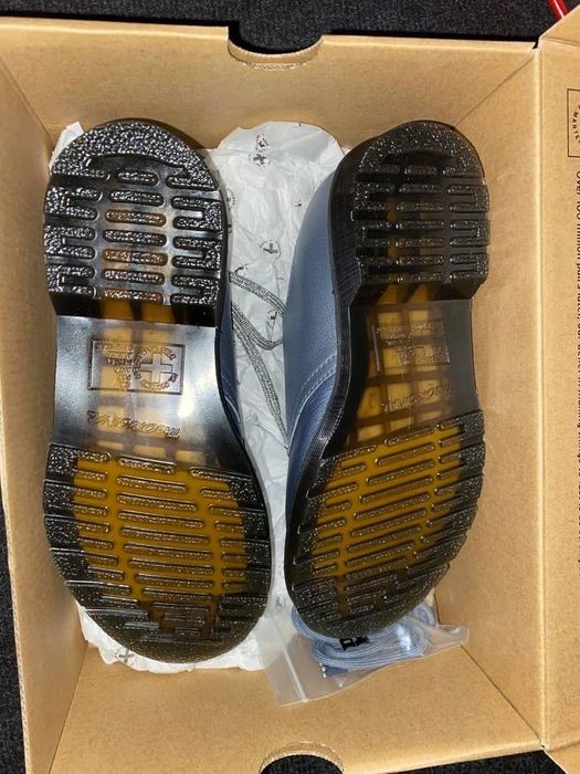 Dr Martens, marimea 36, noi