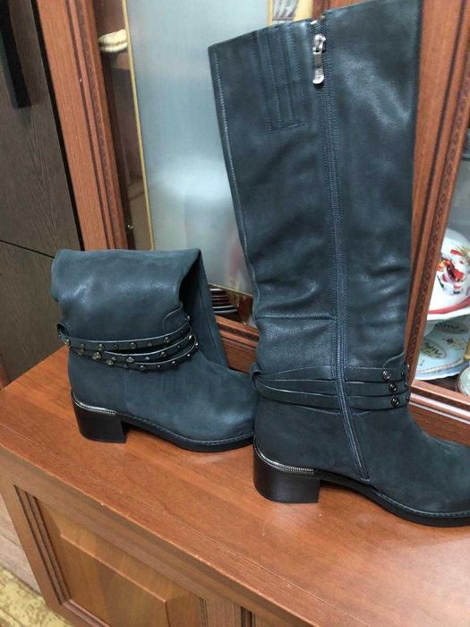 Сапоги женские, высокие