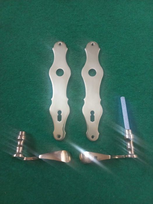 Месингова ретро дръжка