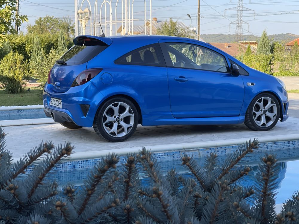 Opel Corsa Opc 240 cp