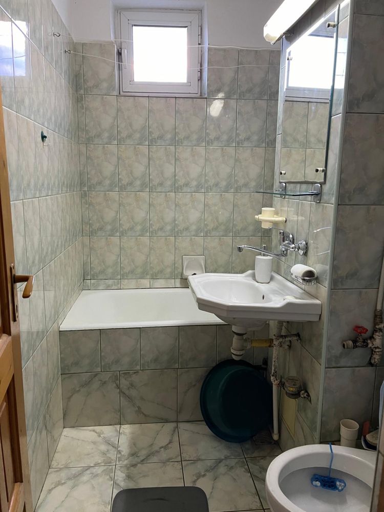 Vand apartament cu 3 camere Slobozia