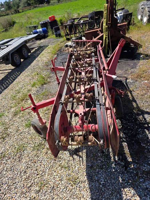 Grebla in tiranti dupa tractor model pe curele 2.2m cu cardan