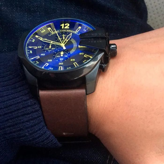 Diesel mega chief chronograph dz4401