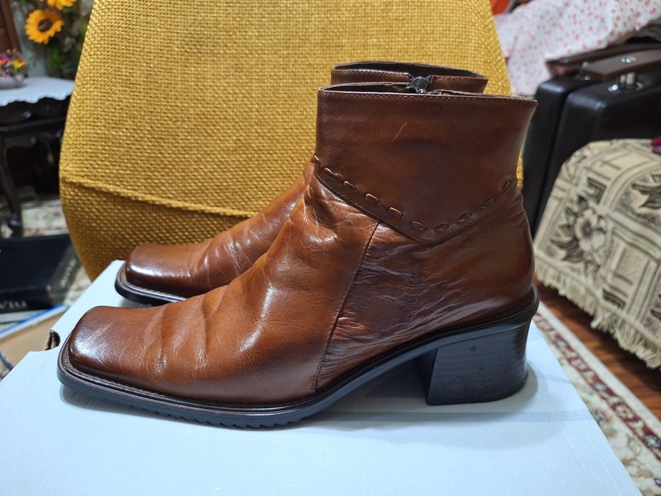 Ghete scurte GUCCI cu fermoar nr 37