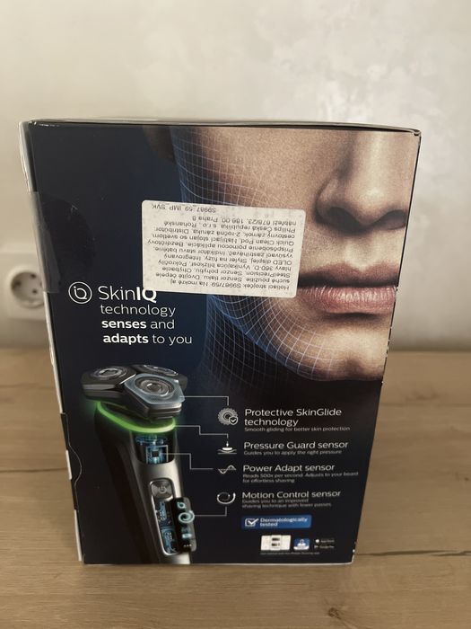 Электробритву Philips S9987