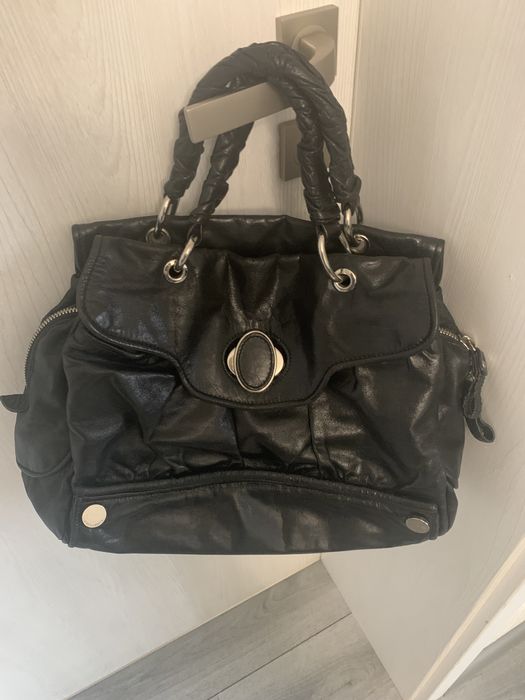 Чантu  Michael  Kors-150лв.Бяла-45лв. Coccinelle-120лв.