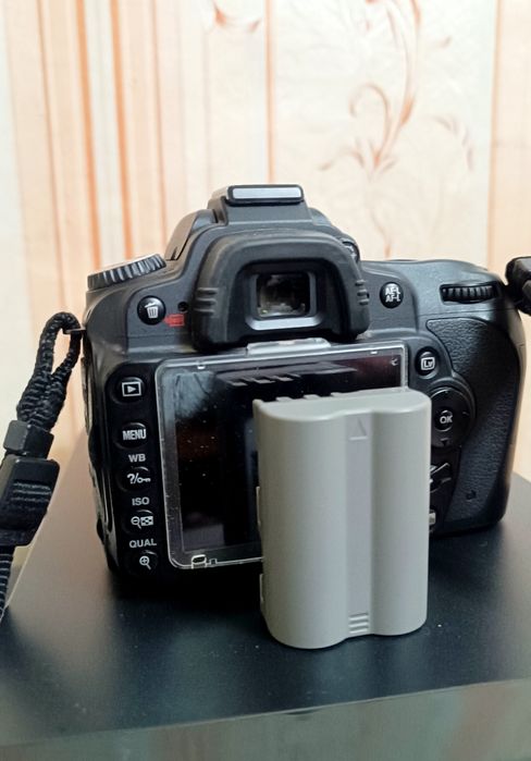 Nikon Batareyka D90 D80 D300 D300s D700 D200 D70 D50 D70s D100 D-100 D