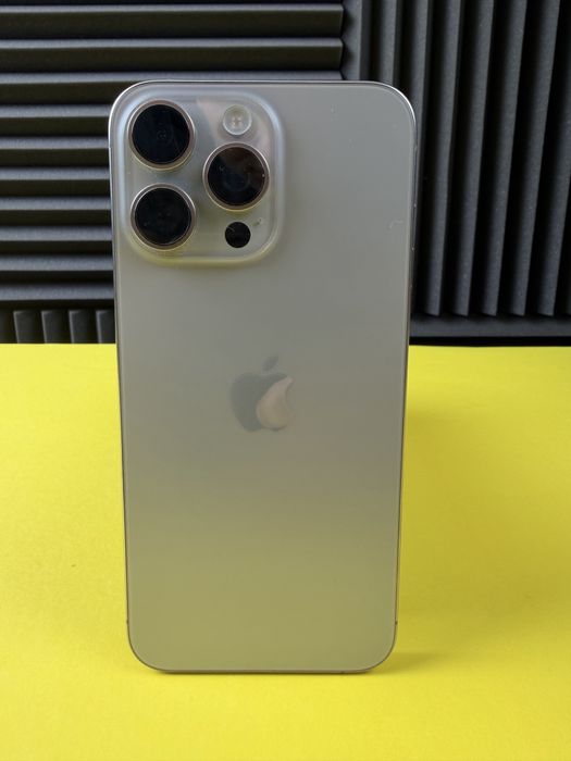 iPhone 15 Pro Max 256 GB Natural Titanium