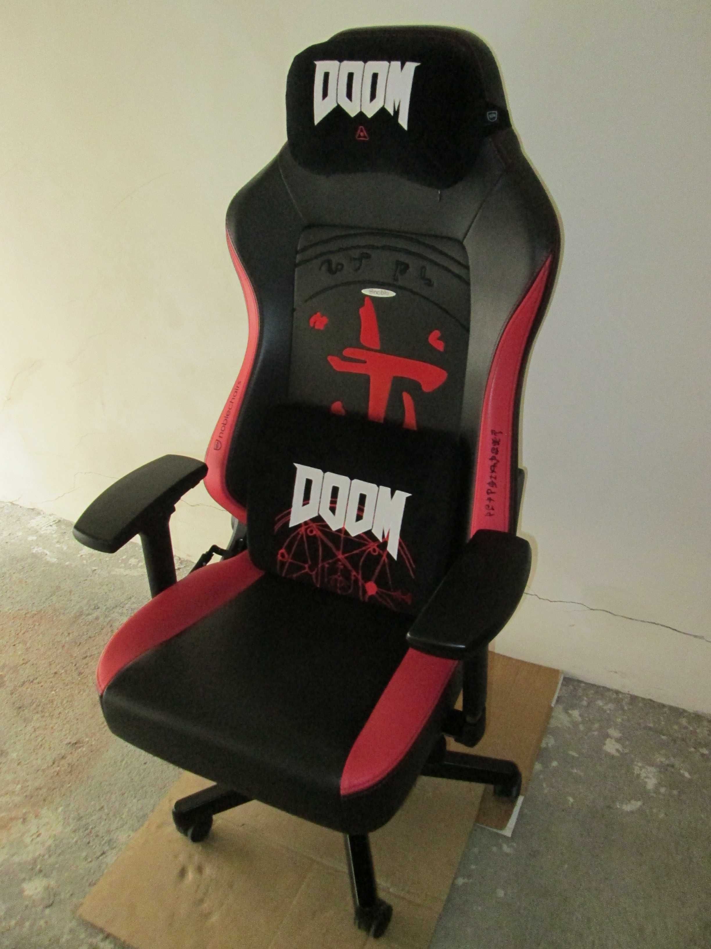 Геймърски стол Noblechairs Hero DOOM Edition