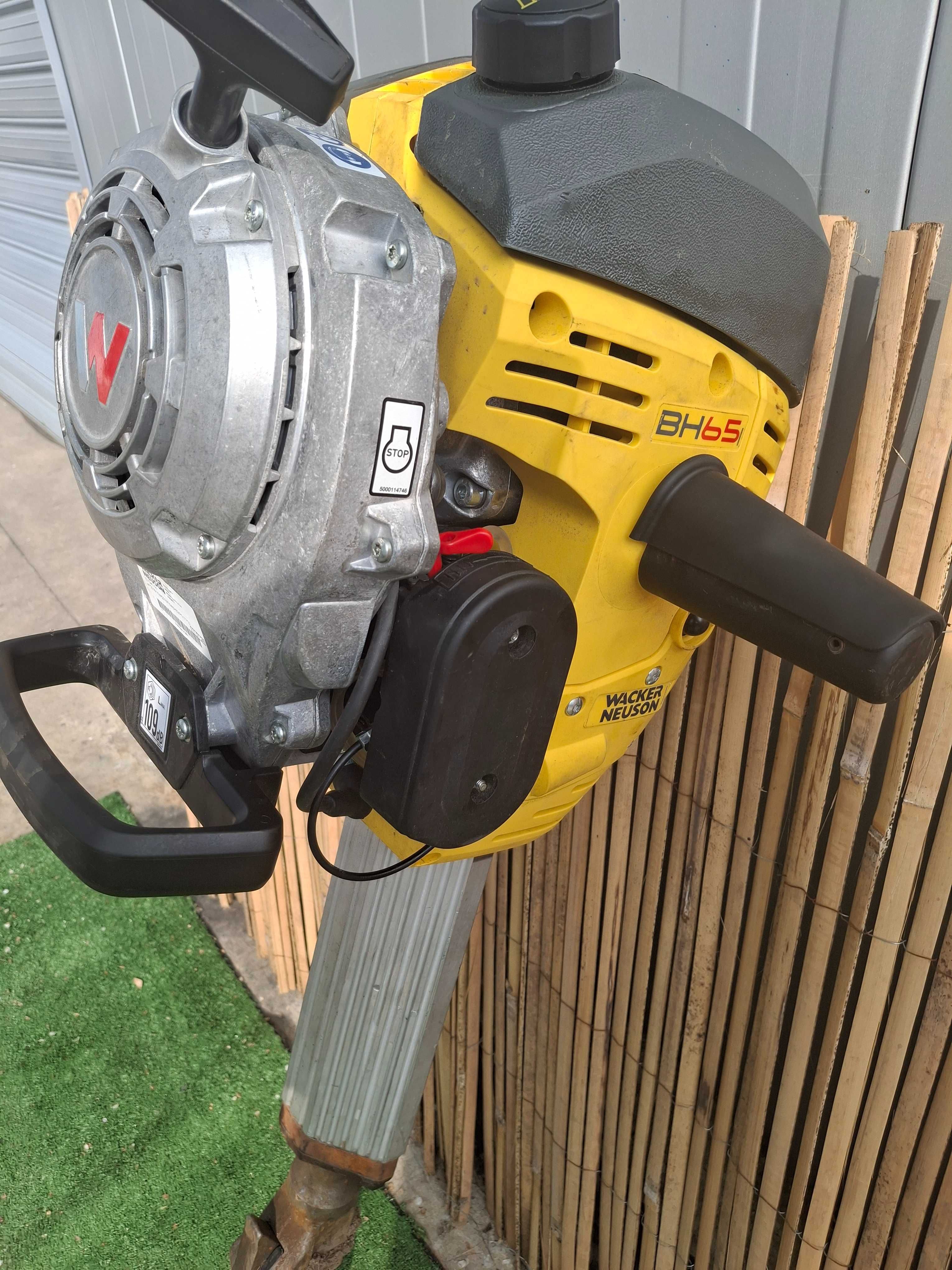 Бензинов къртач  Wacker Neuson BH 65 27x80